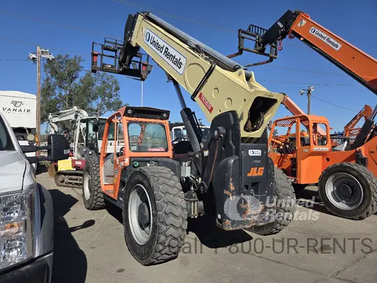 2018 JLG 1055 Forklift