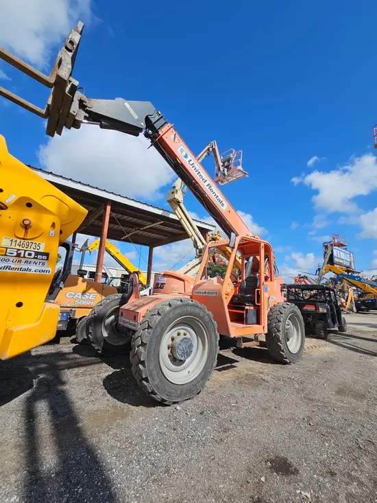 2016 SKYTRAK 6042 Forklift