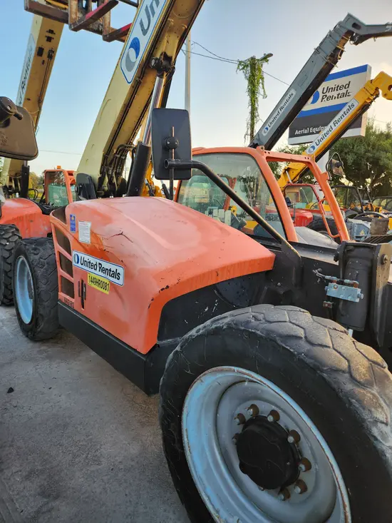2017 JLG 642 Forklift