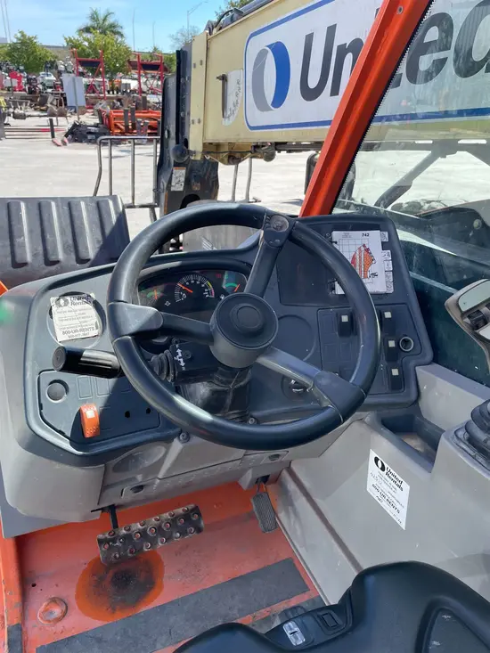 2017 JLG 742 Forklift
