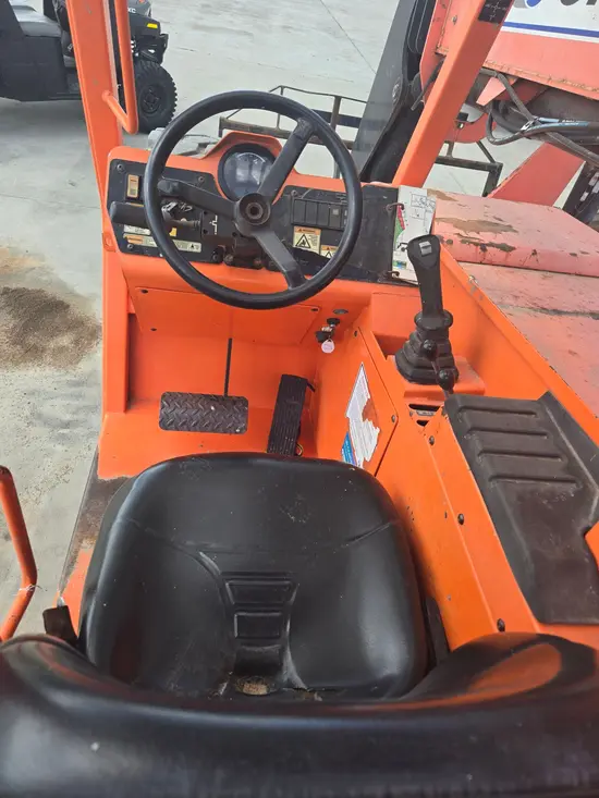2016 SKYTRAK 8042 Forklift