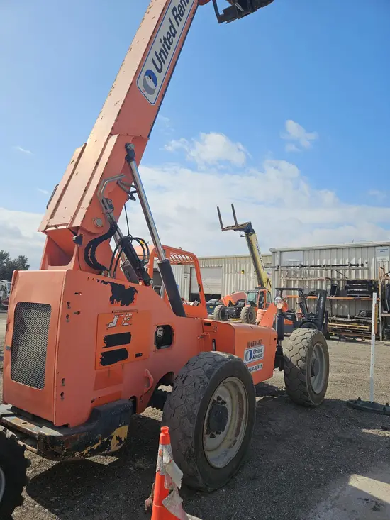 2016 SKYTRAK 6042 Forklift