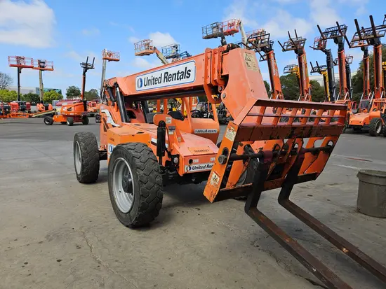 2015 SKYTRAK 6042 Forklift