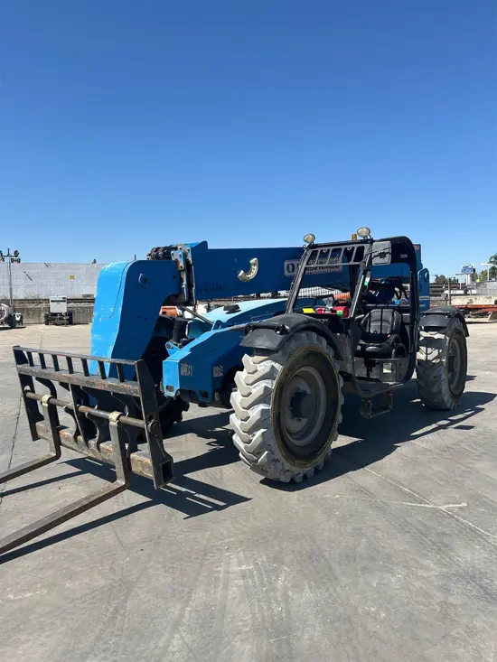 2015 Genie GTH-844 Forklift