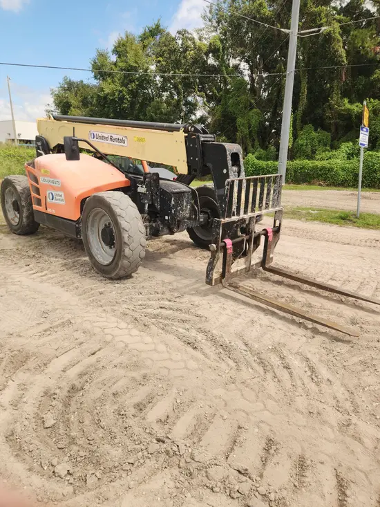 2016 JLG 642 Forklift