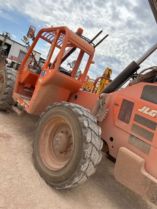 2017 SKYTRAK 10054 Forklift