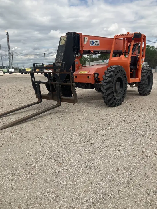 2016 SKYTRAK 6042 Forklift