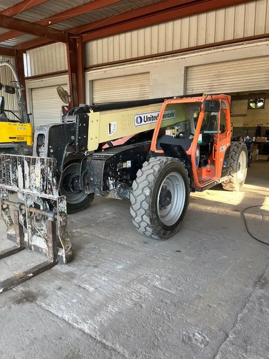 2016 JLG 642 Forklift