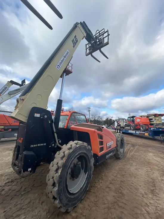 2018 JLG 742 Forklift