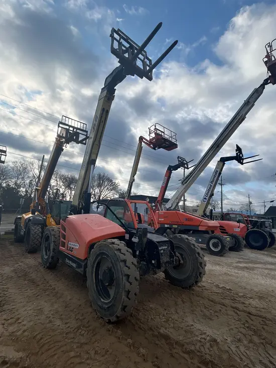 2018 JLG 742 Forklift