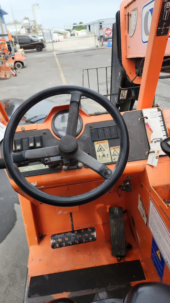 2017 SKYTRAK 6042 Forklift