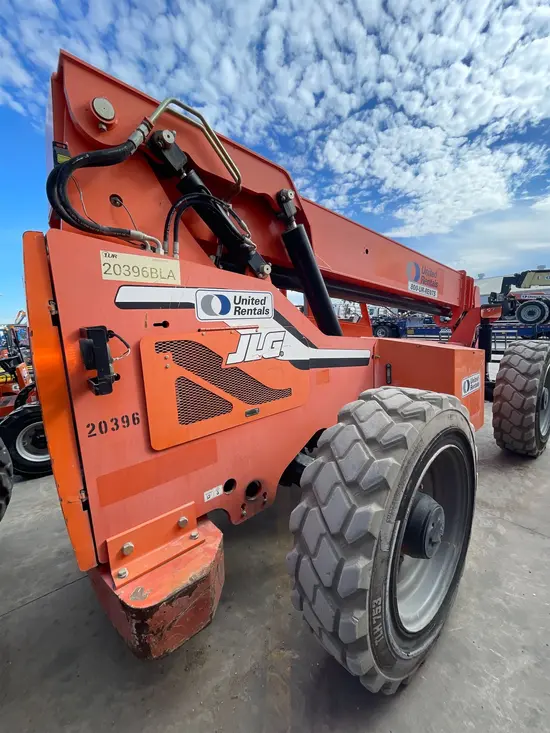 2015 SKYTRAK 6042 Forklift