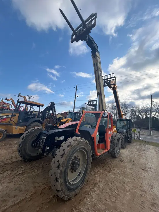 2018 JLG 742 Forklift