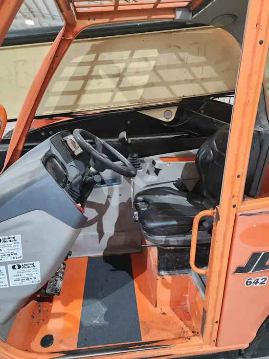 2017 JLG 642 Forklift