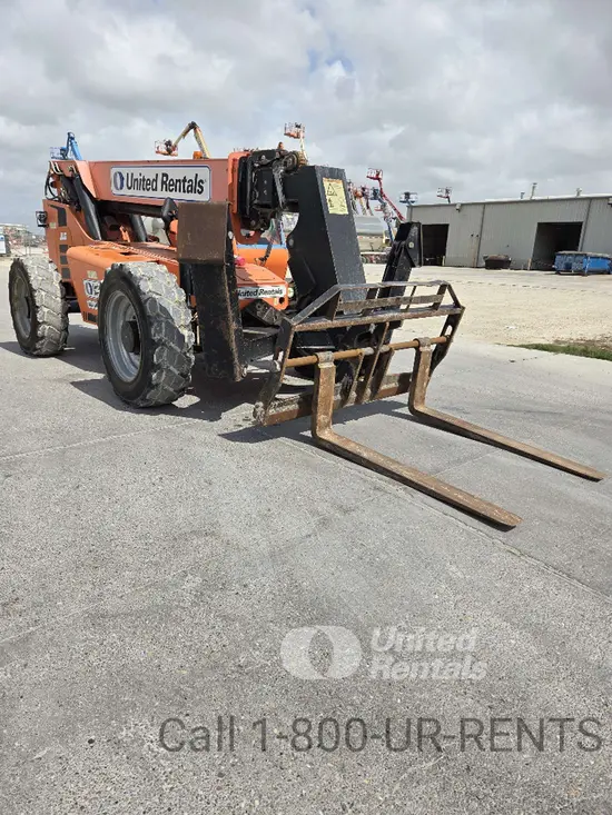 2020 SKYTRAK 10054 Forklift