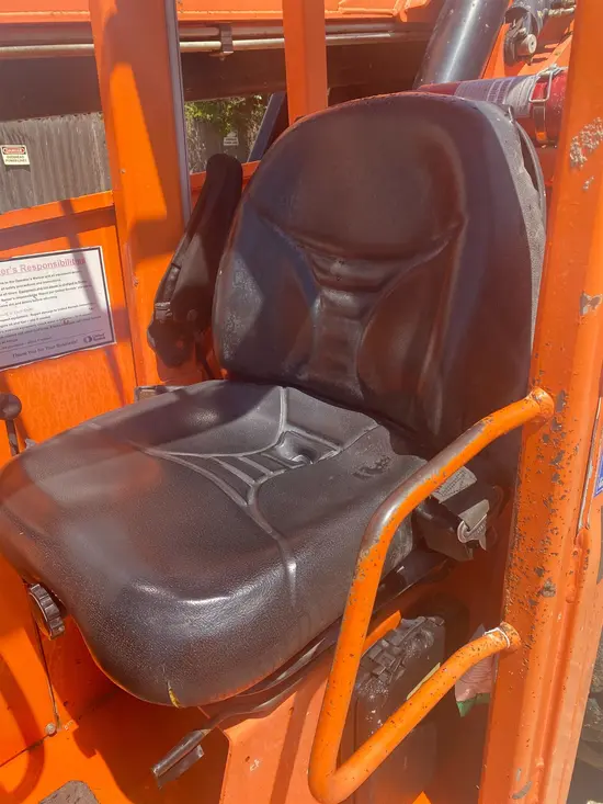 2014 SKYTRAK 8042 Forklift