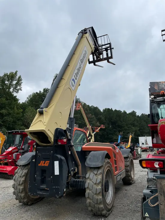 2019 JLG 1055 Forklift
