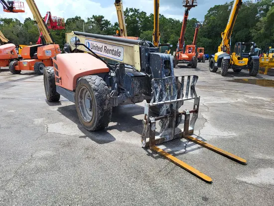 2017 JLG 742 Forklift