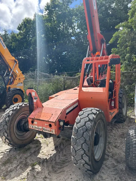 2015 SKYTRAK 6042 Forklift