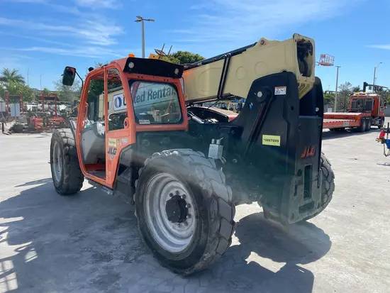 2017 JLG 742 Forklift