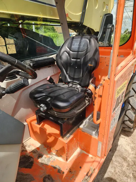 2016 JLG 1055 Forklift