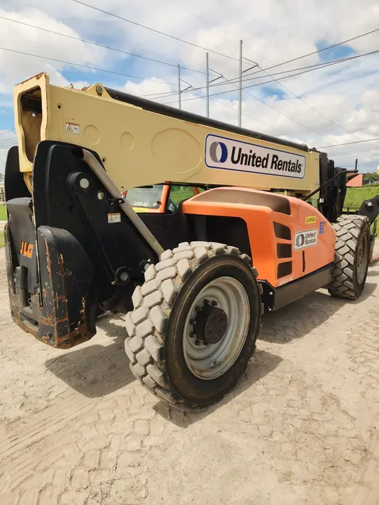 2016 JLG 1055 Forklift