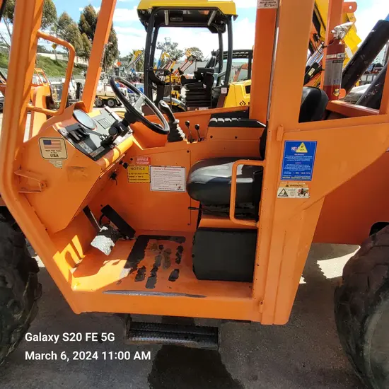 2016 SKYTRAK 6042 Forklift