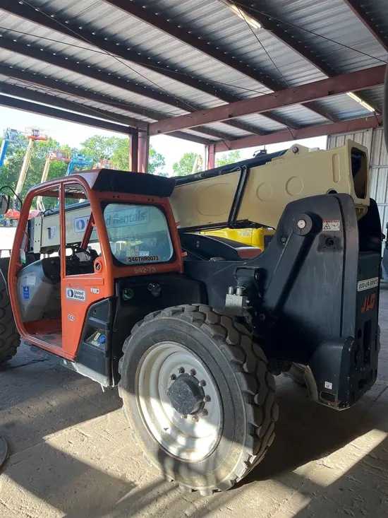 2016 JLG 642 Forklift