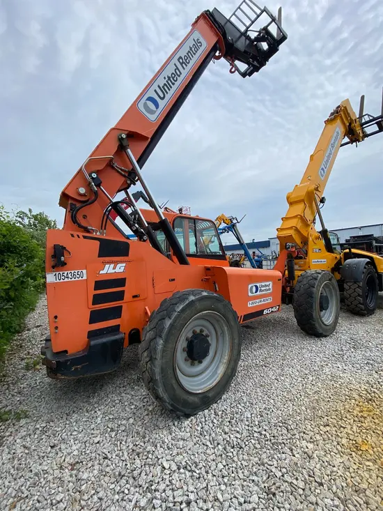 2016 SKYTRAK 6042 Forklift
