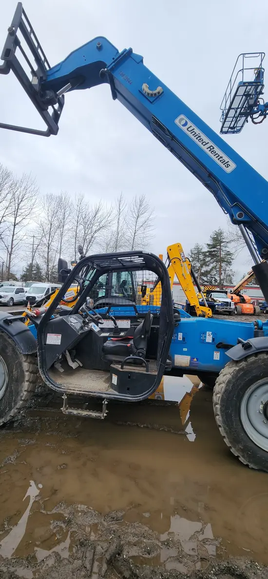2017 Genie GTH-844 Forklift