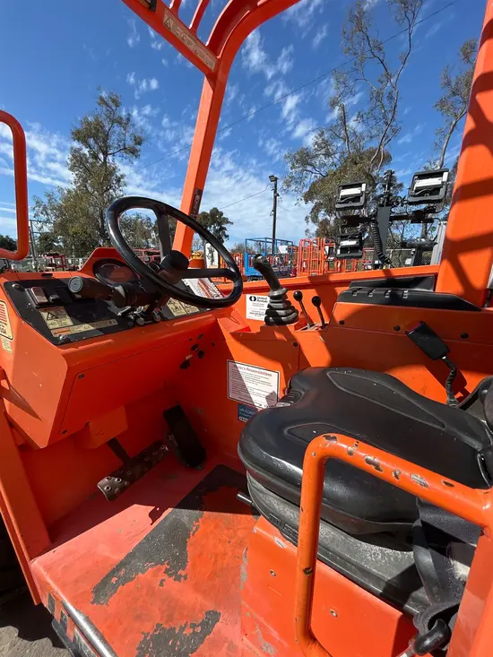 2017 SKYTRAK 6042 Forklift