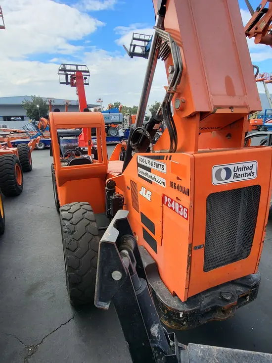 2017 SKYTRAK 10054 Forklift