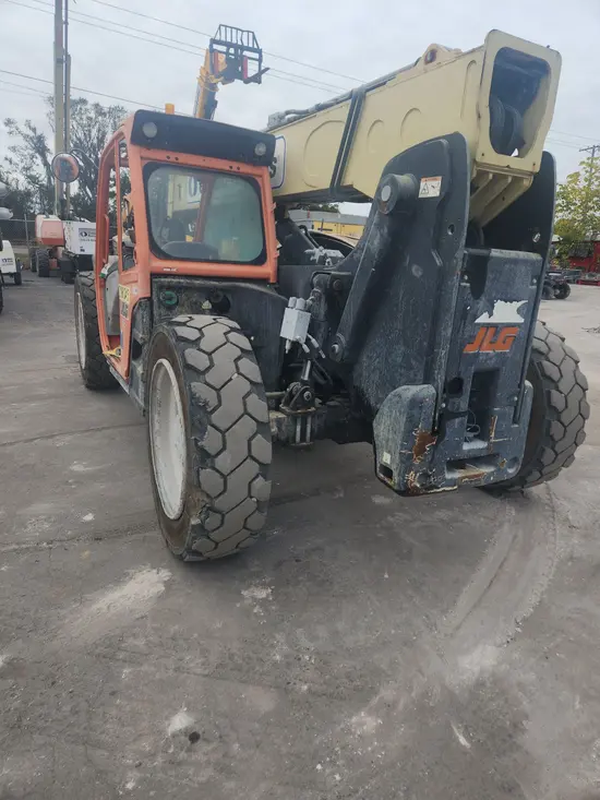 2017 JLG 742 Forklift