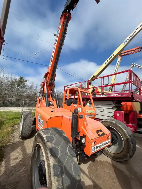 2016 SKYTRAK 6042 Forklift