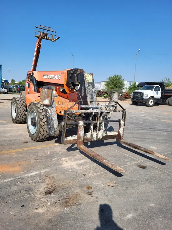 2017 SKYTRAK 10054 Forklift