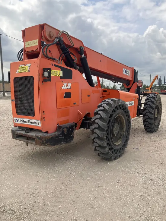 2016 SKYTRAK 6042 Forklift