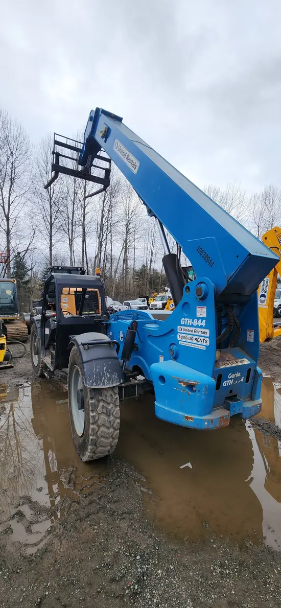 2017 Genie GTH-844 Forklift