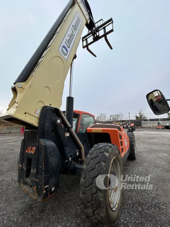 2016 JLG 1055 Forklift