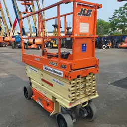 2017 JLG 2632ES Scissor Lift
