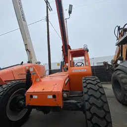 2015 SKYTRAK 6042 Forklift